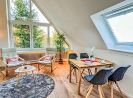 Apartment Falkennest - mit Blick auf den Titisee by Interhome: Rotwasser şehrinde bir otel