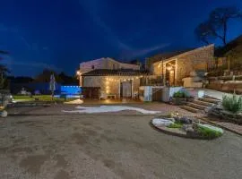 Cantó El Sech, Cottage With Pool