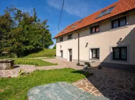 Studio Für 4 Personen Ca 106 M Sup2 In Gozd, Krain Innerkrain