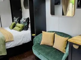 Stacey's Mini Hideaway