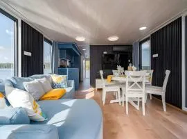 Relaxation Houseboat Liberty