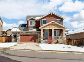 Cozy hideaway in Spruce: 4BR Retreat close to DIA
