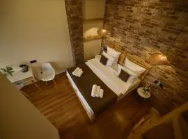Berkri Gastro Yard & Guest House