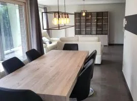 Ruim appartement met terras