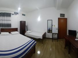 White House Galaha, hotel v mestu Galaha Town