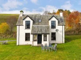 Milton of Tullypowrie Cottage