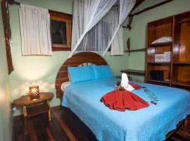 Treehouse Inn on the Beach