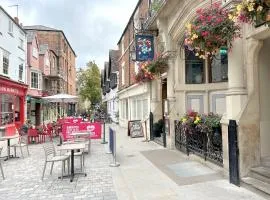 Apartment next to The Oxford Union