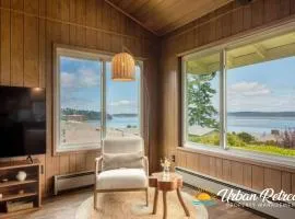 Modern Rustic 2B2B with Ocean Mountain Views BBQ EV Charging