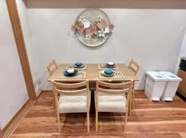 A新宿最中心 歌舞伎町 3bedrooms 2bathrooms 2toiltes步行到东新宿4分钟 步行到新宿9分钟 Max8