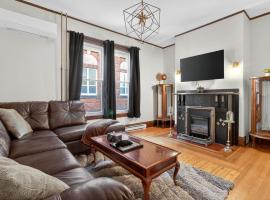 Heritage House Downtown Moncton, villa in Moncton