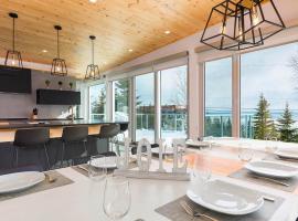 Le Rupin 77: Luxury Contemporary, Spa, River View, hôtel de luxe à Petite-Rivière-Saint-François