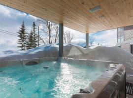 Le Rupin 77: Luxury Contemporary, Spa, River View, luxury hotel in Petite-Rivière-Saint-François