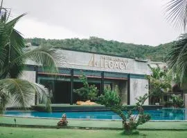 Phi Phi Andaman Legacy Resort