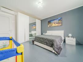 Casa Francesco - close to the airport & private parking, hôtel à Azzano San Paolo