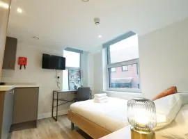 Studio Flat Close to Queen Square - Flat 5B