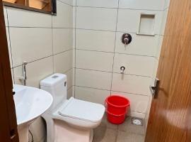 Hotel Riviera, hotel en Mananthavady