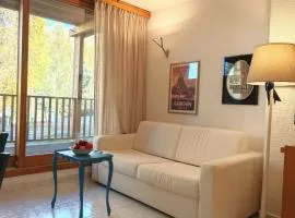 Hostdomus - Lumiere Apartment R15