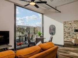 Modern City View 1BR Apartment with Office - free parking, hotel en Appleton
