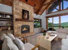 Morning Glow - Luxury Mountain Cabin in Blue Ridge