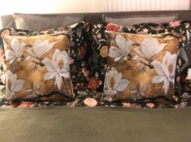 Apartment Prague Airport- 5 minute drive from AirPort, ξενοδοχείο σε Tuchoměřice