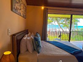 Hotel Beachfront Vista Hermosa, hotel v destinaci Jacó