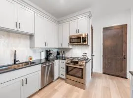 Cliffside Modern Villa - Lower Level