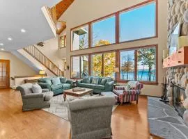 Beech Tree Lodge on Glen Lake in Beautiful Northern Michigan - Minutes from the Sleeping Bear Dunes