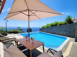 Villa Ocean Wave Calheta - Heated Pool & Stunning Ocean View