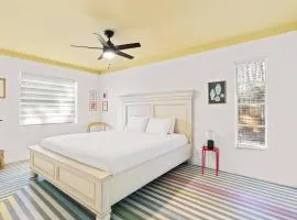 Bright Bay Hideaway - Near Springs - Pet Friendly