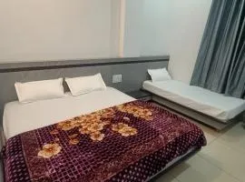 Hotel Madhuram 450M Reengus railway station