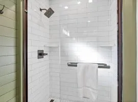 Hiltop Haven The Top Deck