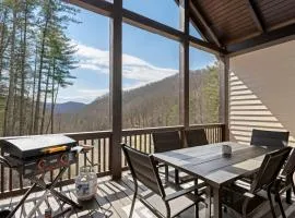 Valley View C - Mountain Retreat, Cozy Balcony, and Grill