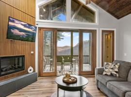 Valley View B - Mountain Hideaway, Grill, and Sunset Views, отель в Сильве