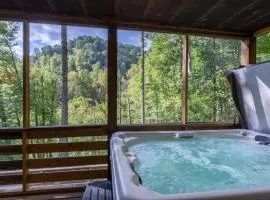 Crashing Creek Cabin - Hot Tub, Mountain Views and King Bed