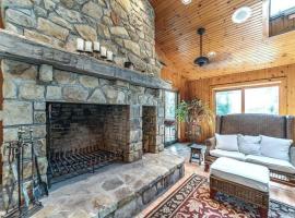 Daisy Glen Retreat - Amazing Indoor Pool, хотел с басейни в South Bloomingville