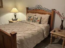 Jazzy Little Haven 27