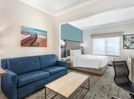 Best Western Plus Airport Inn & Suites