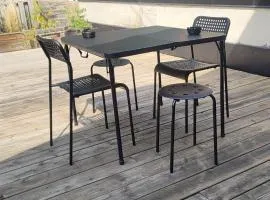 Exclusive Queen St Downtown Full House-PRIVATE PATIO