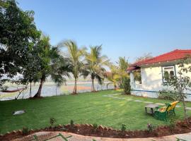Peaceful studio home in South Goa, villa em Salcete