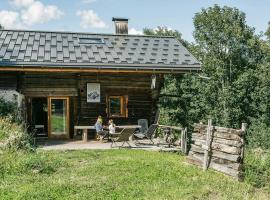 Renovated Alpine Chalet At 1300M Altitude, ξενοδοχείο σε Areches