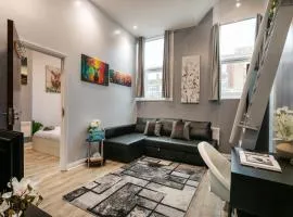 Orchard House - Luxury City Centre Retreat - Sleeps 8 - Parking