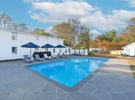 Backyard Resort Pool Pickleball 5BR