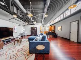 Long Beach Apartment - 10 Min Walk to the Beach!