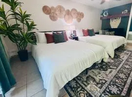 Kona Islander Inn Condos