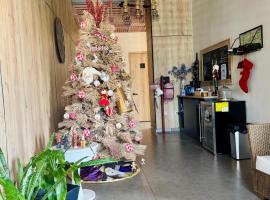 Treeloft Home, ξενοδοχείο σε Giron