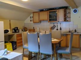 Fewo Alpenrose, hotel in Nesselwängle