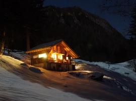 Wollhaus Oberzwirgi, hotel v destinaci Rohrmatten