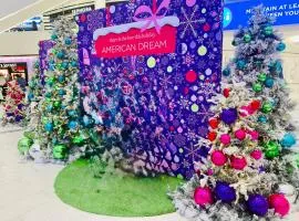 NYC Holiday Stay Stylish Loft with Secret Entrance 6 Miles to Times Square