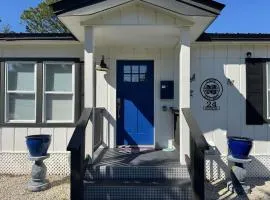 BR with Private Pool Near Downtown & Beach